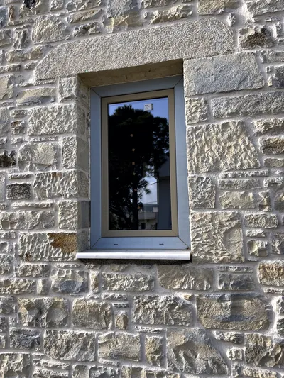Κουφώματα σε πέτρινη κρητική κατοικία, Aluminium Systems Γιαννούλος